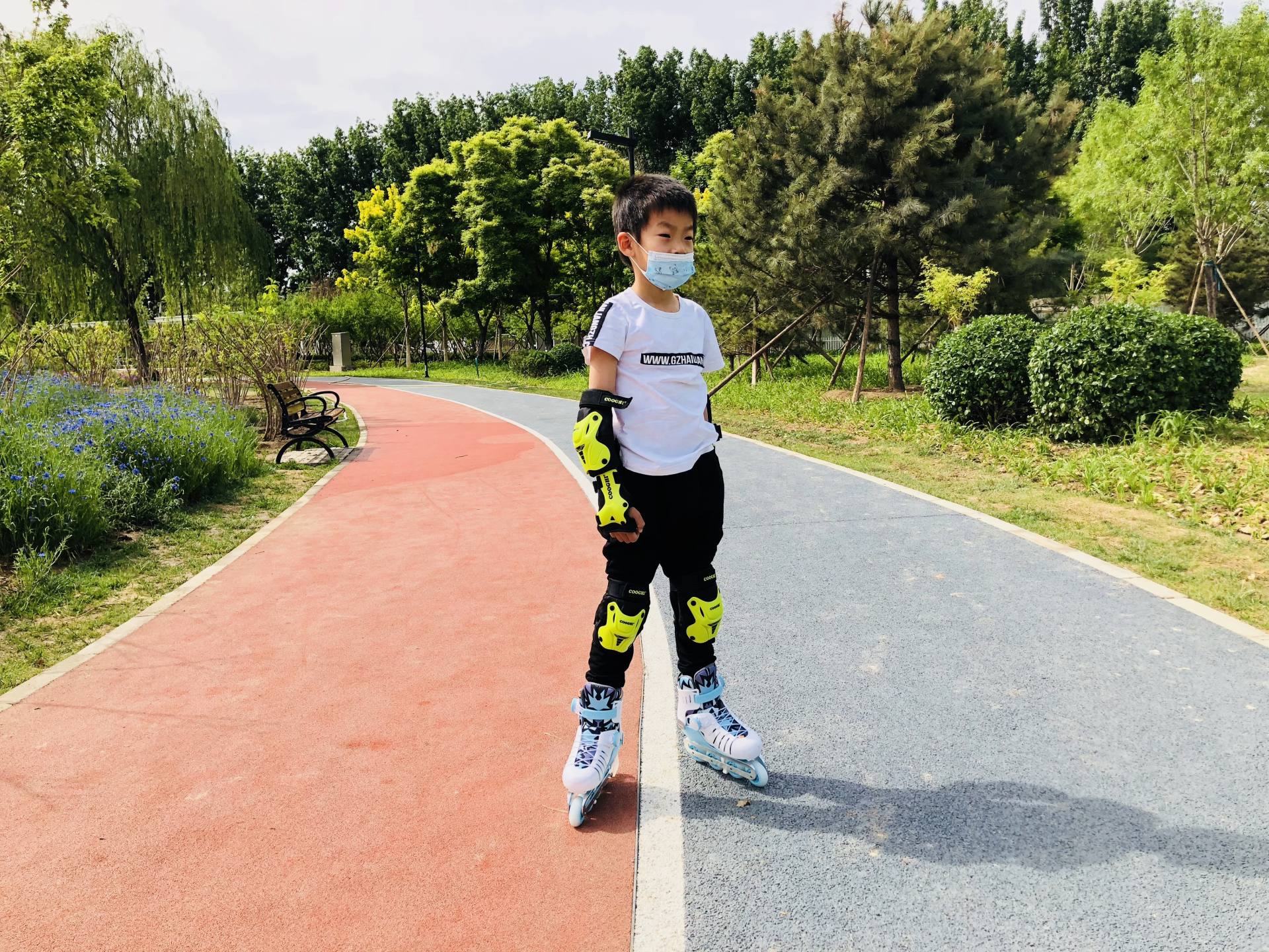 轮滑鞋5-12岁初学者酷骑,cooghi酷骑儿童轮滑鞋测评