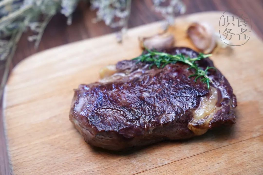 熟成牛排是智商税吗,熟成牛排算僵尸肉么