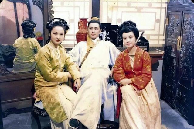 贾琏为什么嫁给王熙凤,贾琏为什么要娶王熙凤