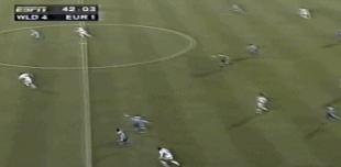 各足球明星认为梅西c罗谁更强,12-13梅西与c罗巅峰对决