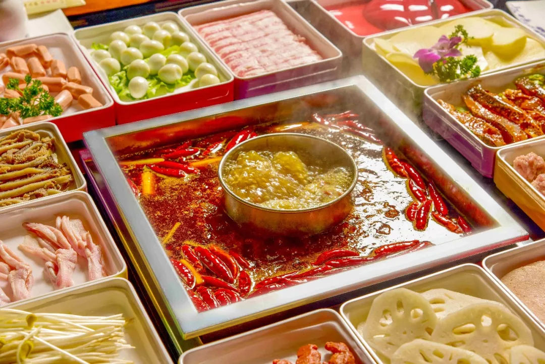 热气眼睛表面长痘,天气热老挤眼睛