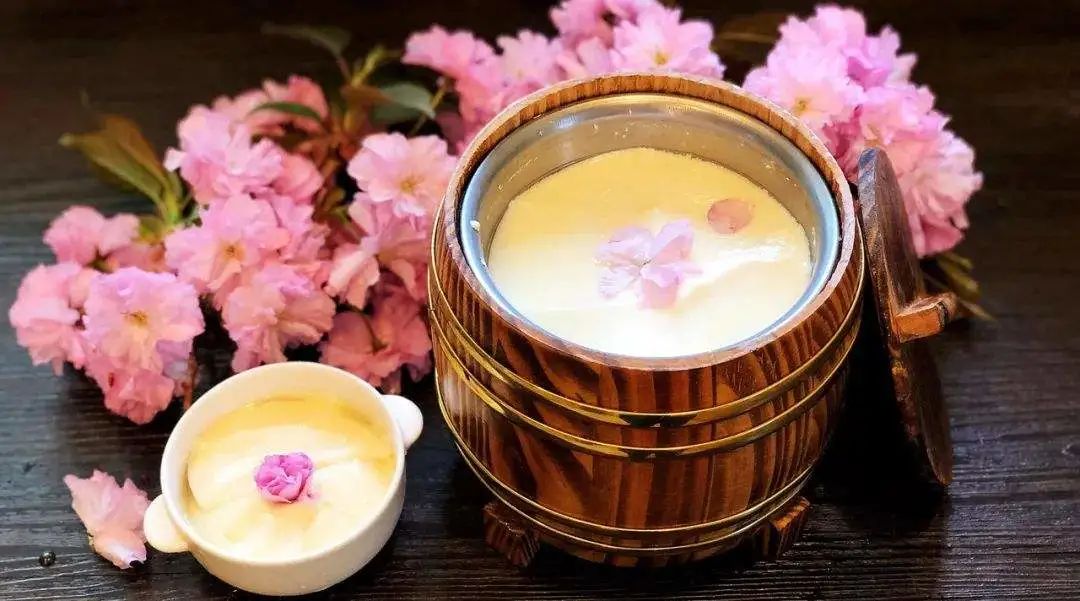 世界上最贵的香水800万一瓶 (世界上最贵香水多少钱一瓶)