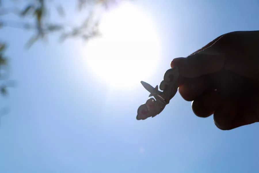 【起床号】11月17日，早安！歌曲《我的深情为你守候》