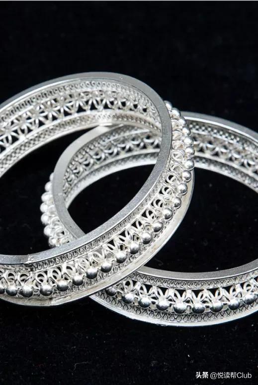 安顺风物|用一锤一凿守护一门手艺：安顺九龙屯的“银匠世家”