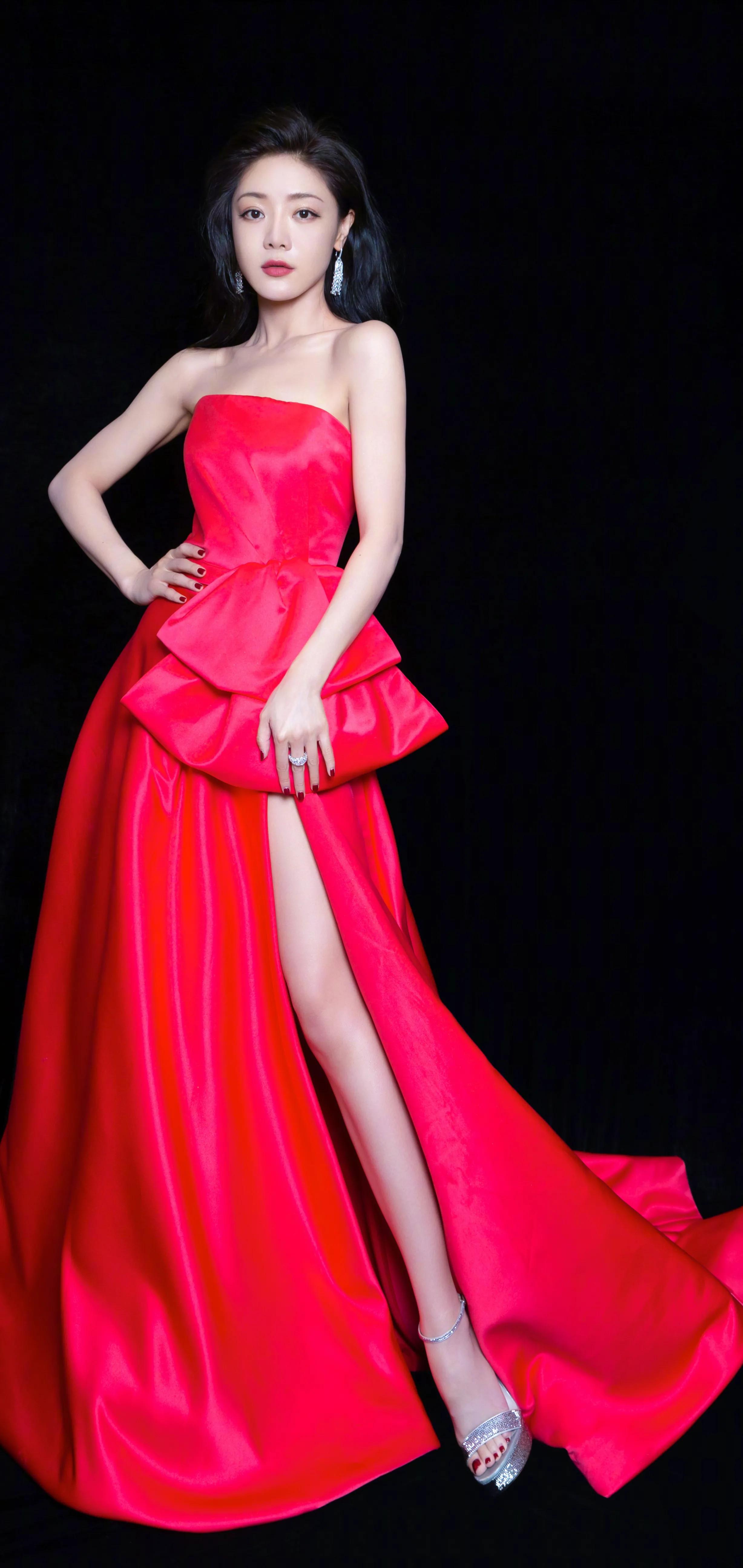 明星穿搭图片素材,明星新款服装图片大全