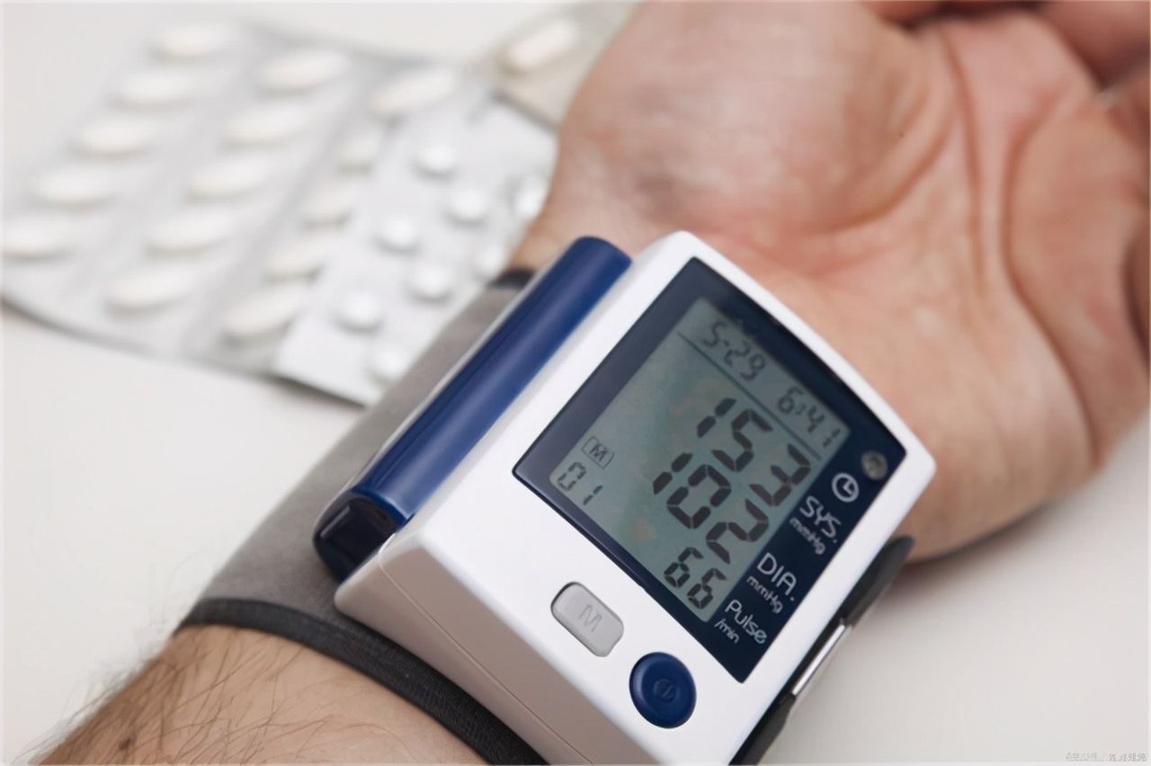 紧急情况下高血压应该如何降压,高血压低压高的原因及治疗方法