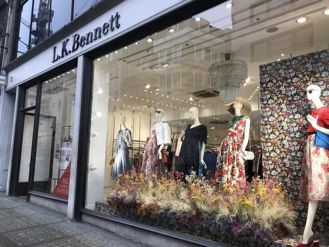 美邦服饰转让股权套现近2亿还债；Valentino去年净亏逾1.2亿欧元