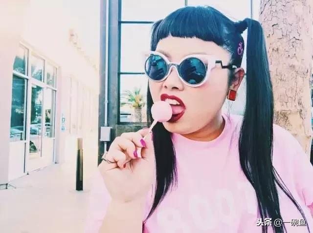 身高157，体重200斤的她，靠什么赢了水原希子？！