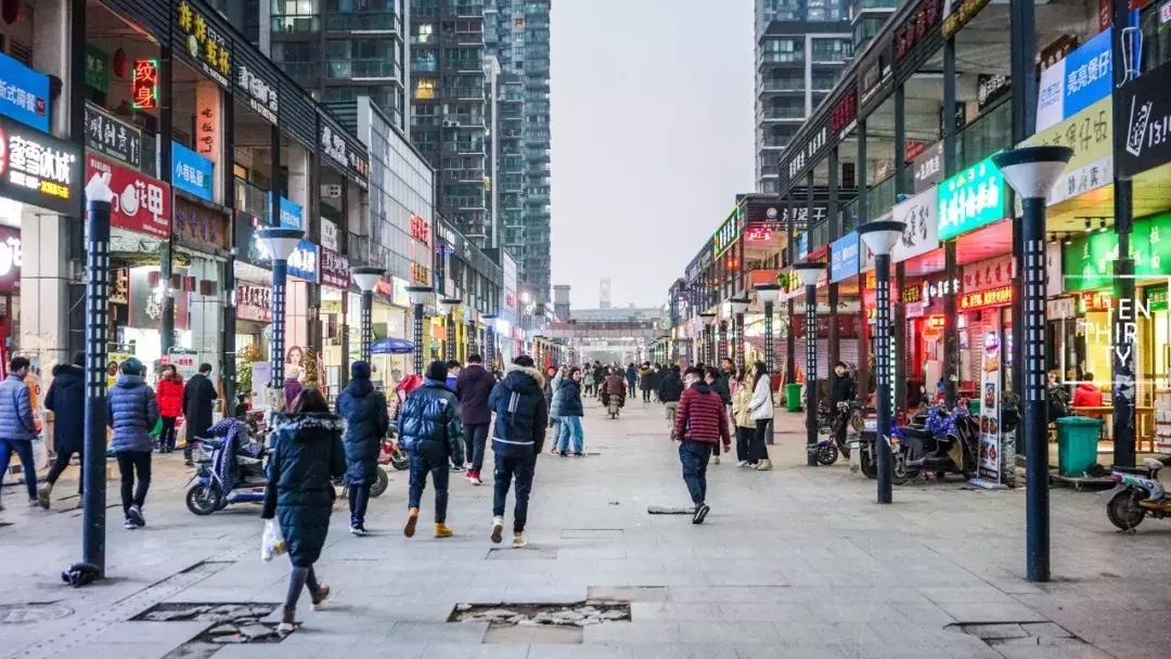 这样的青春，混迹过黄家湖大学城的人都会懂