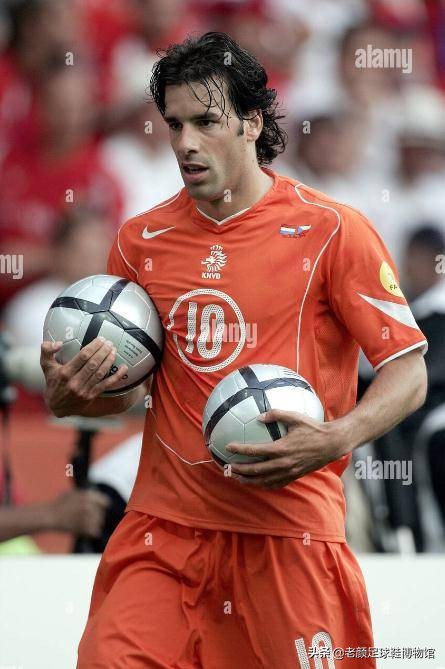 弗格森施压裁判,弗格森公开给穆里尼奥施压