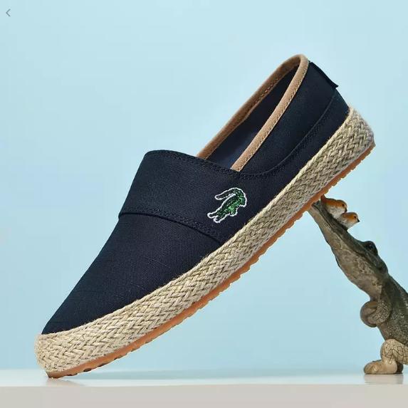 卡帝乐鳄鱼四季款休闲情侣鞋,卡帝乐鳄鱼男女同款高帮鞋加绒