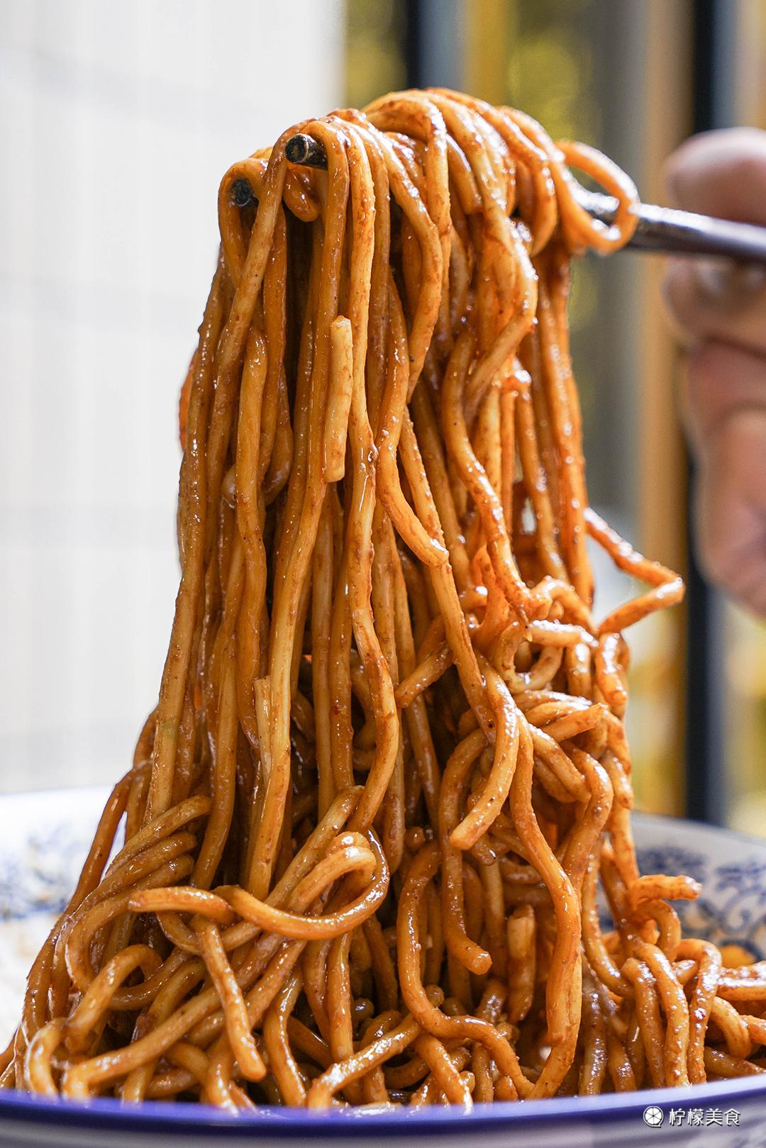 宵夜热干面藕汤,湖北藕汤热干面