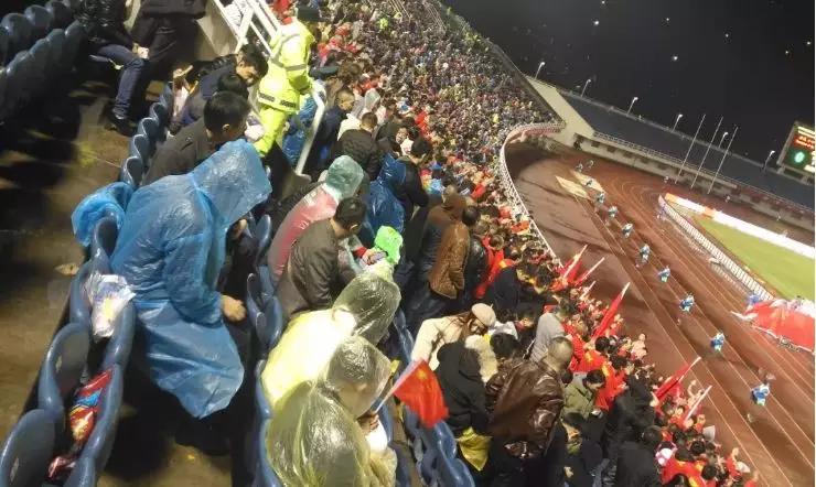 万州体育场足球比赛,万洲国际赛