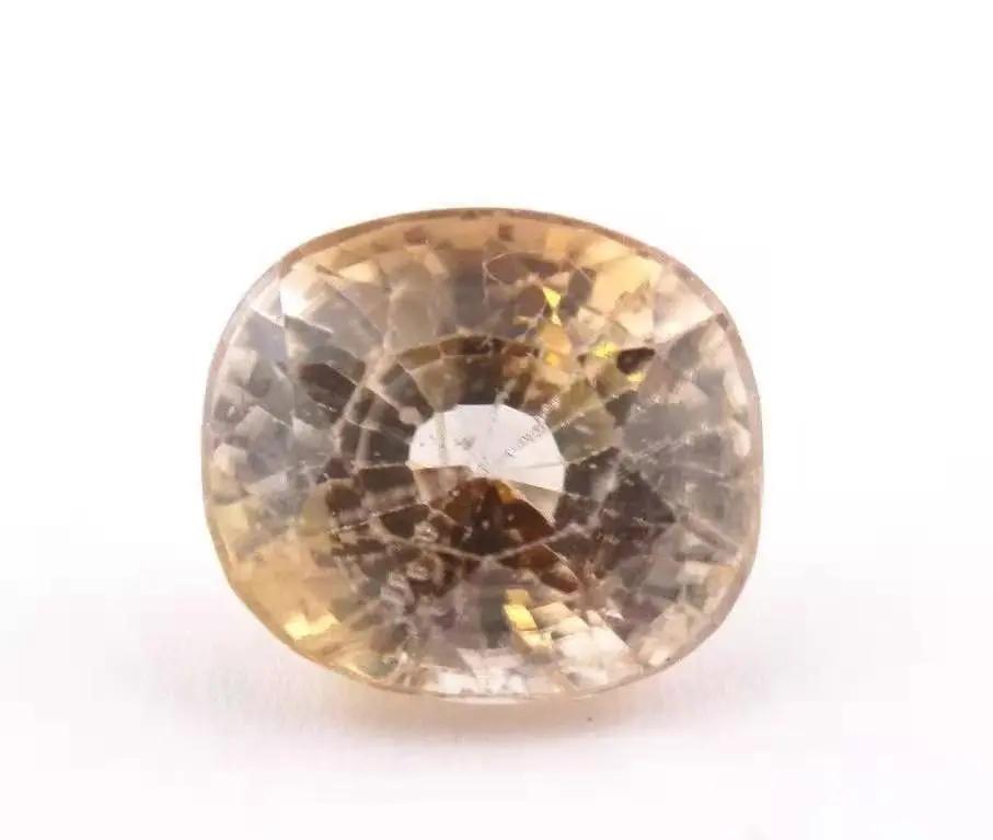 天然锆石与合成锆石区分,锆石和钻石能一眼看出区别吗