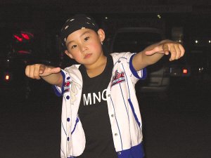 9岁登上春晚和周杰伦合作的人,10岁登上春晚父母为他卖掉房子