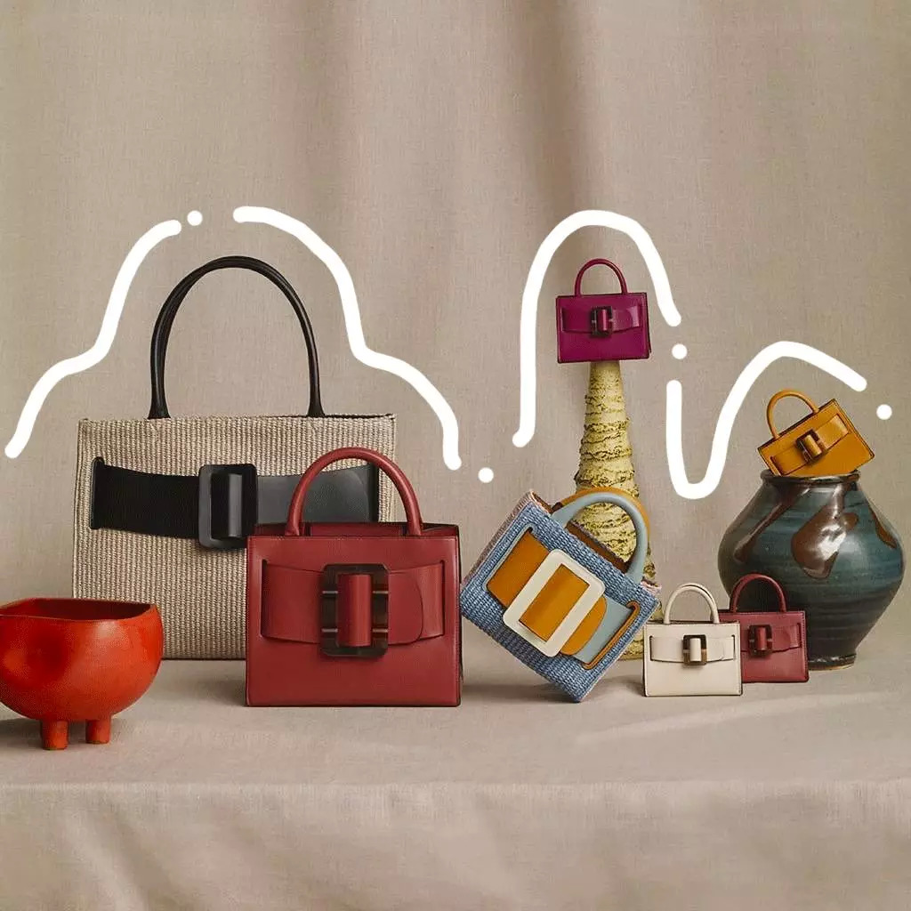 我的胸，我的手指，我的脚腕……都需要一只包包