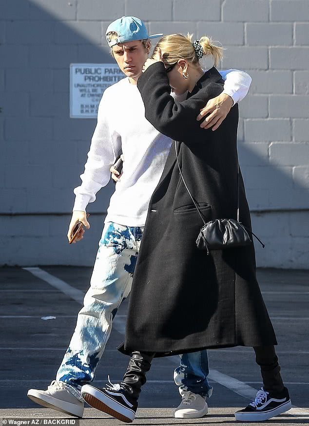 比伯和海莉澄清视频,比伯和赛琳娜重逢