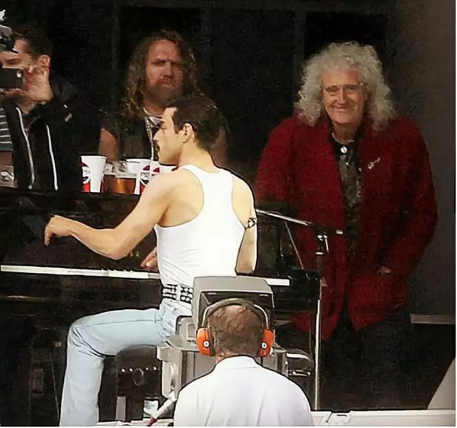 影评人评狂飙,观众声讨封神票房