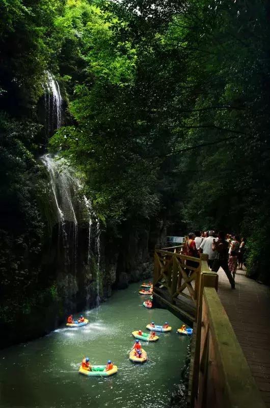 飞拉达攀岩溜索丛林溯溪地心探洞,清远飞拉达丛林探险