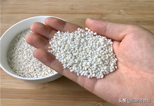 长糯米和圆糯米啥区别,长糯米和圆糯米哪个更糯