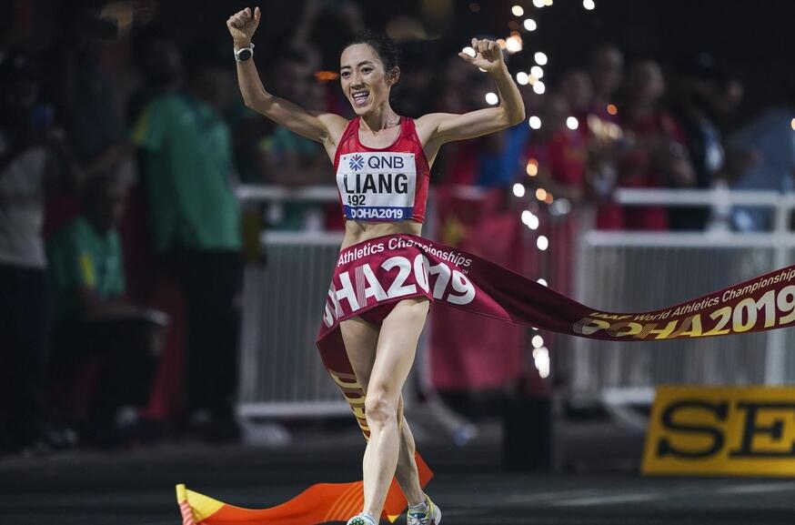 跑狐周记｜世锦赛中国队创26年最佳大学生跑步为祖国庆生