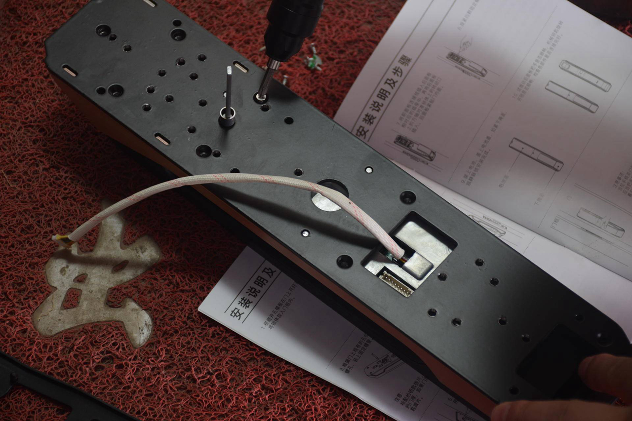 指静脉智能锁比指纹锁更安全吗,智能指纹锁自己设置最安全的方法