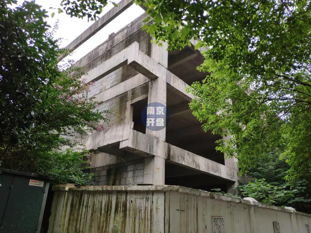 一个空置20年的烂尾楼接盘的手续,20年未能交付的烂尾楼