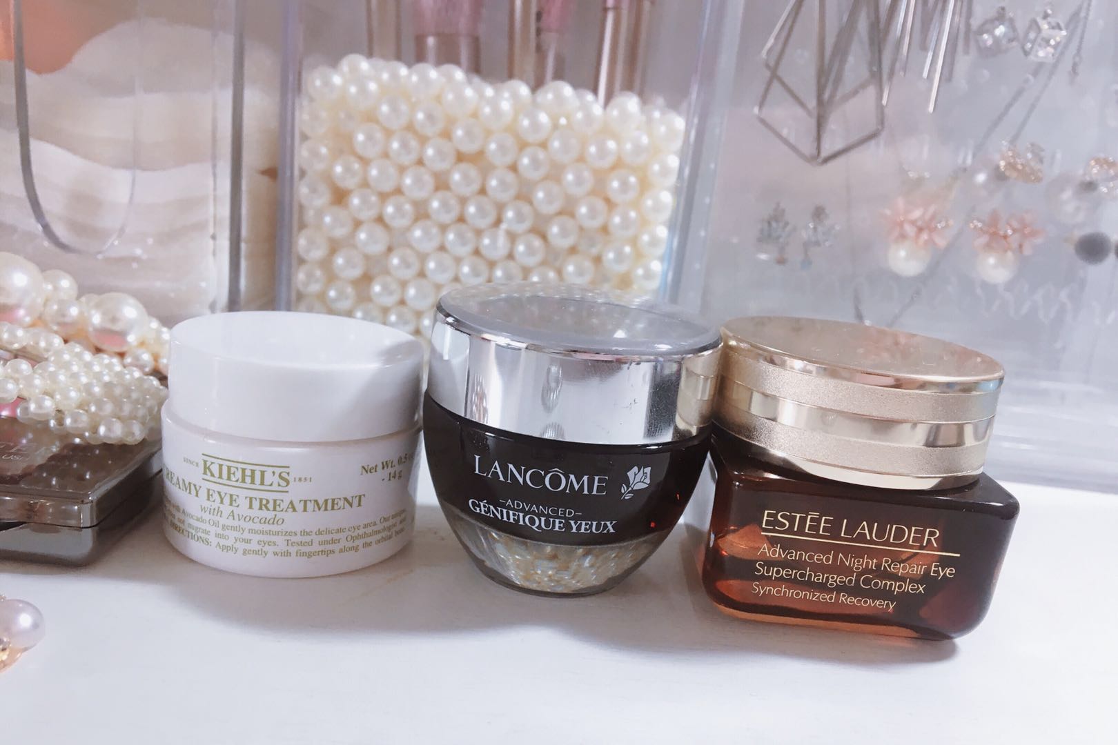 上眼睑松弛凹陷买什么眼霜好,大家用过的便宜又好用的眼霜