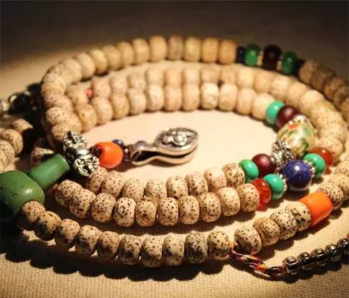 星月菩提太油怎么处理,星月菩提什么时候才能用汗手盘