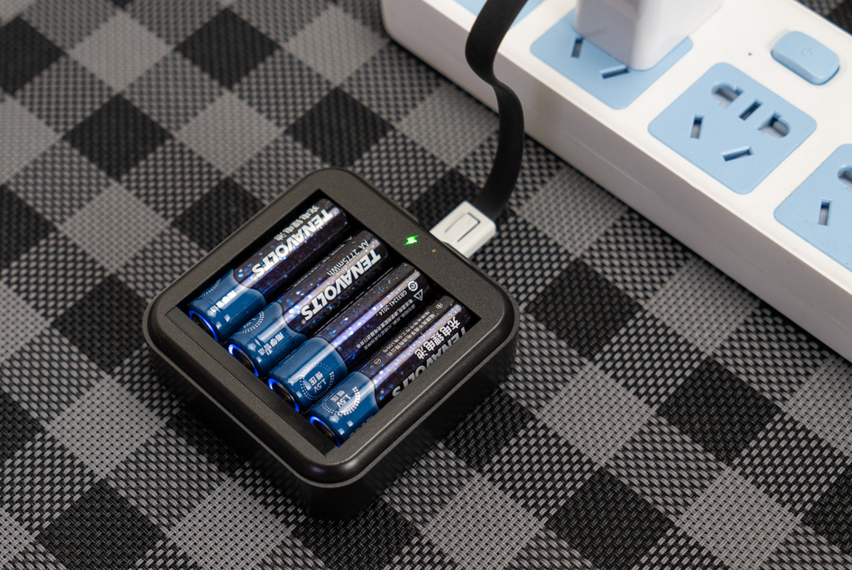 充电电池和南孚电池哪个续航久,南孚充电锂电池7号评测