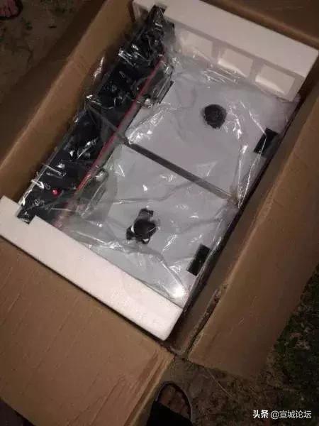 宝贝参加学校跳蚤市场活动,跳蚤市场畅销物品