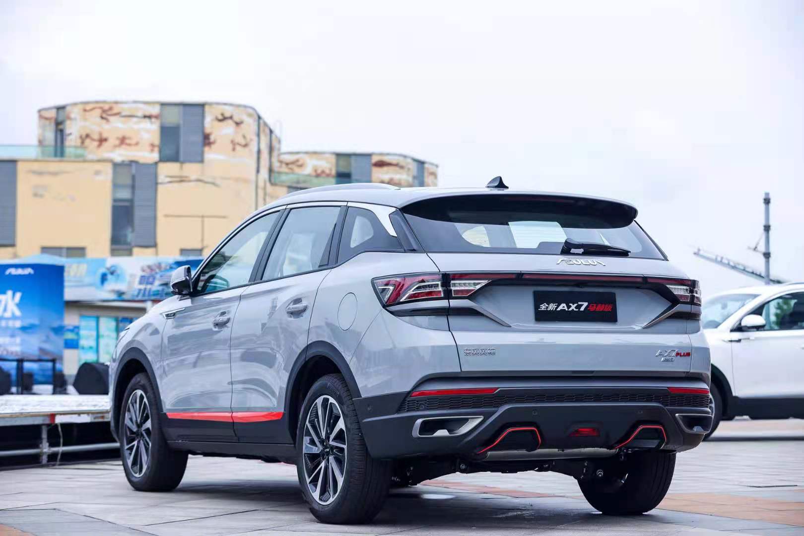 晚来却是“精品”，马赫1.5T+190马力，这台国产车不简单