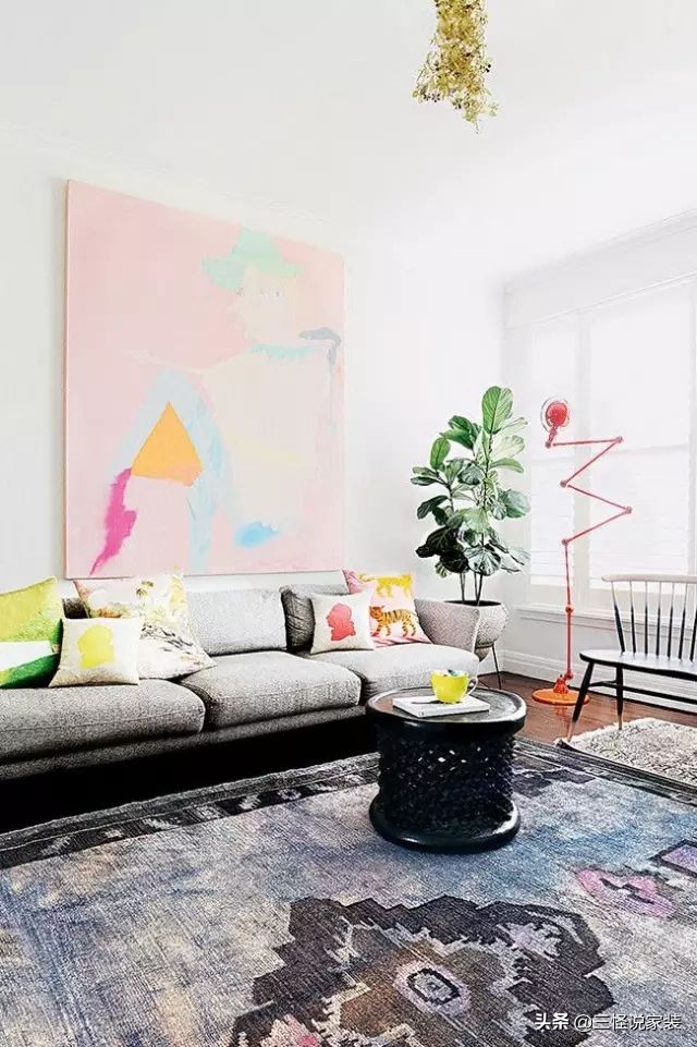 电视背景墙与沙发墙不对称效果图,现在装修沙发背景墙流行什么风格