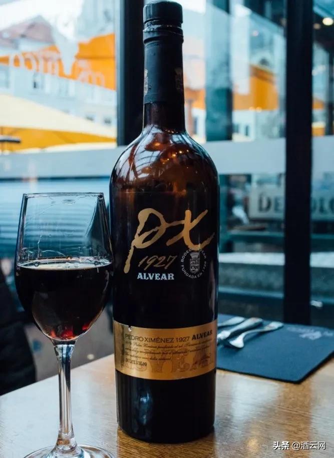 掌握这5种术语你也是葡萄酒行家,带您了解品鉴葡萄酒的专业术语