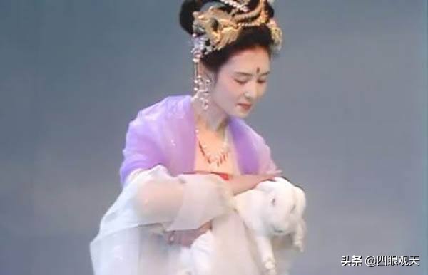 卯二姐下凡,卯二姐与嫦娥