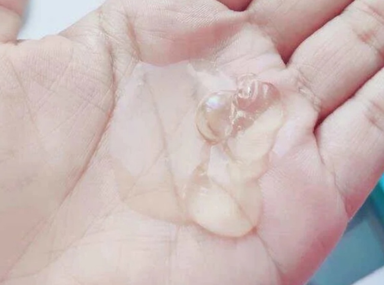 平价柔顺不毛躁不油腻洗发水,粗硬直发质适用洗发水