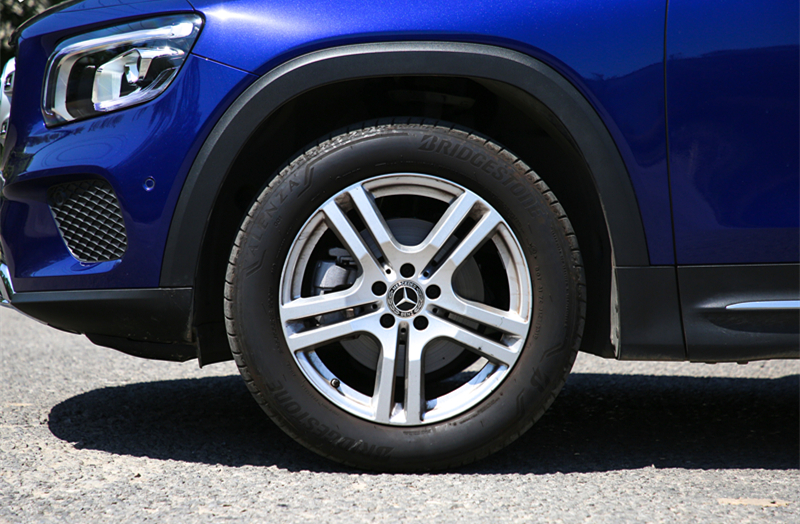 奔驰glb全年卖了不到6万台,全新奔驰glb虽精打细算但不失体面