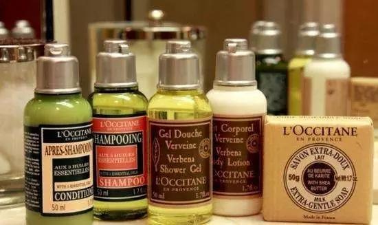 市场上孕妇用的化妆品靠谱吗,孕妇用的护肤品哪个最坑