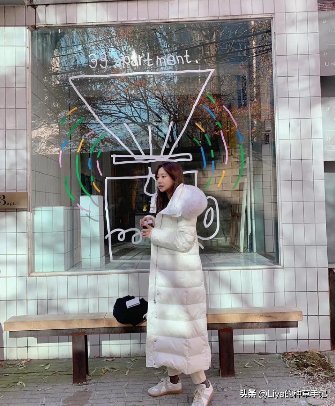 满大街都是骆驼羽绒服,满大街都在穿皮草外套长靴真洋气