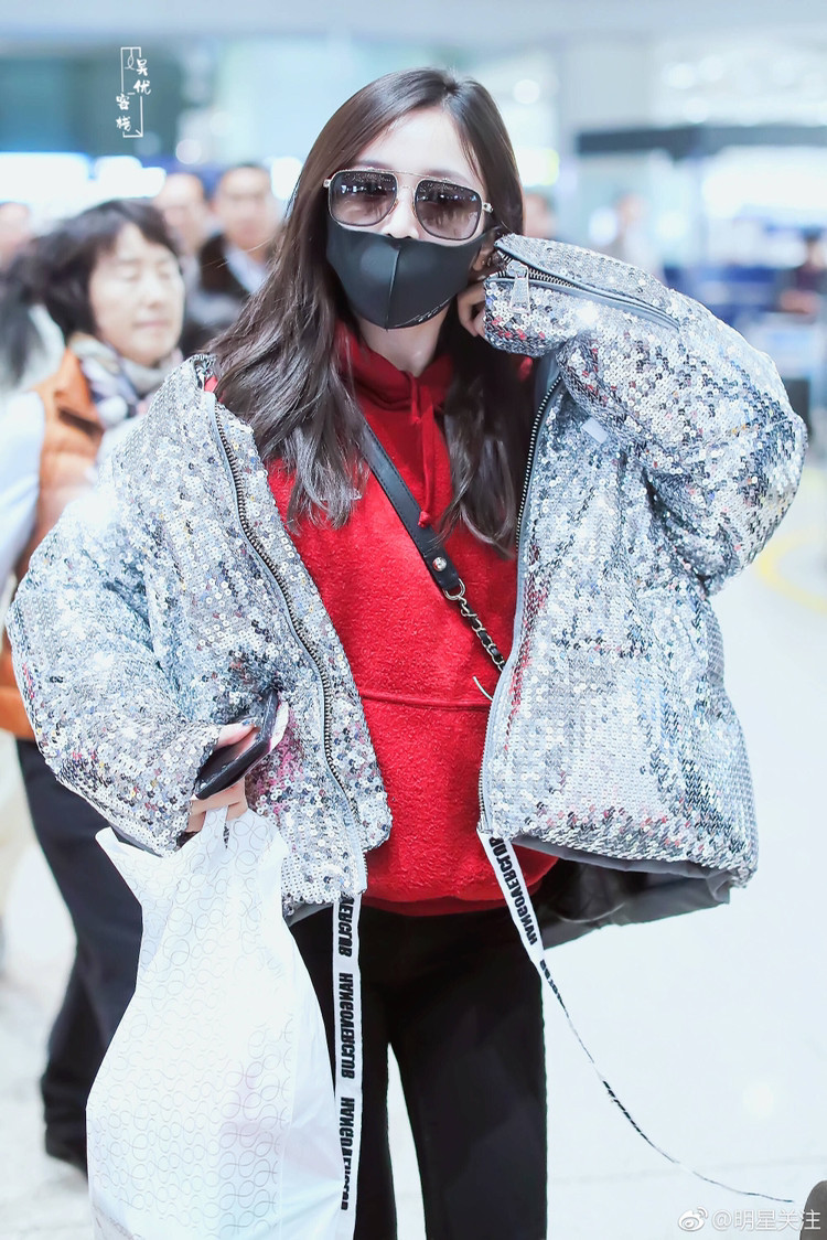 鞠婧祎、吴宣仪、迪丽热巴，你最欣赏谁的*服私**？