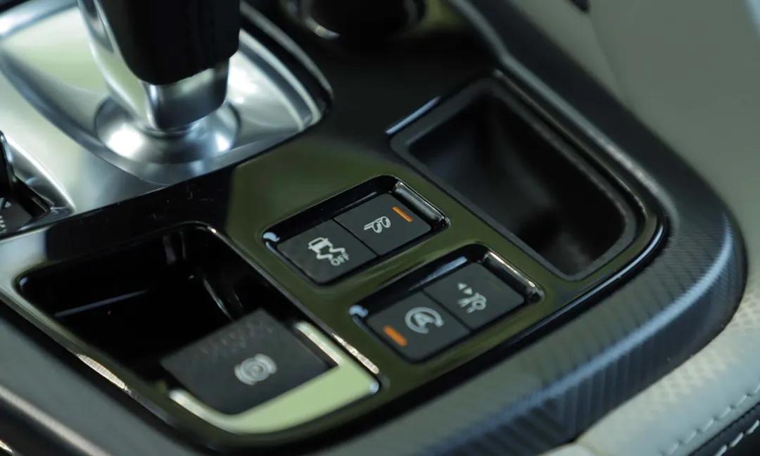 2018款3.0t捷豹f-type现车,捷豹f-type对比保时捷911