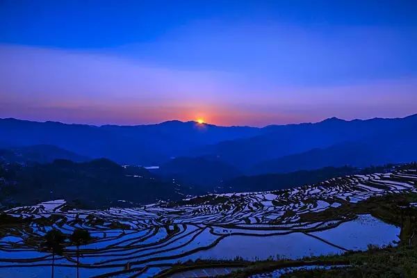 国内最适合穷游的十个景点,穷游十大好地方