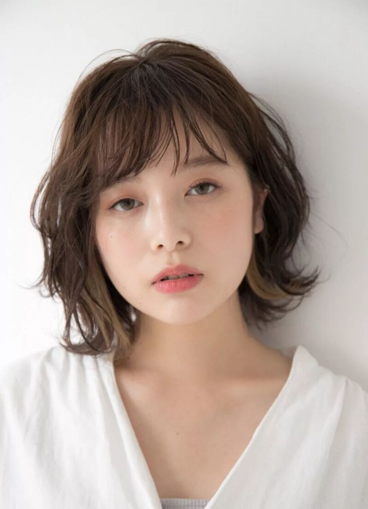 自己在家染挂耳染奶茶色教程,可以自己在家染的挂耳染推荐发色