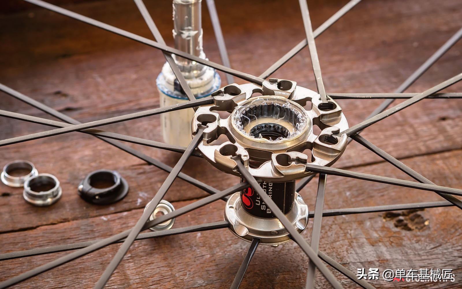 自行车花鼓阻力大解决方法,自行车花鼓挑选技巧图解说明