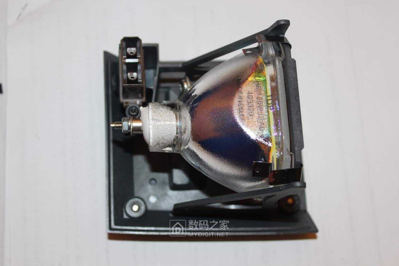 都是钽电容惹的祸：拆修宝施玛（Proxima）3LCD投影机三无故障