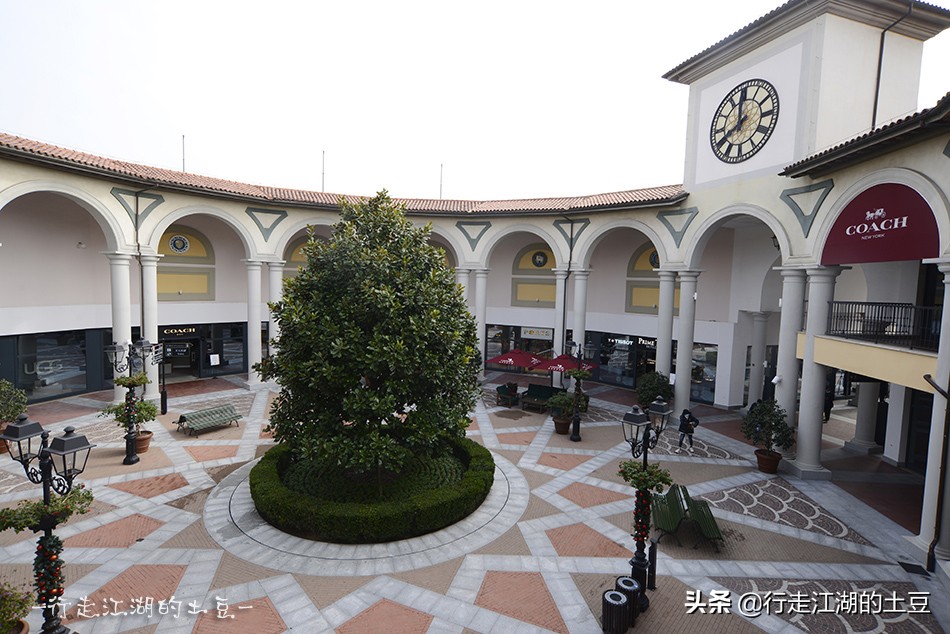 上海佛罗伦萨小镇，奥特莱斯世界名品购物中心，中国奢侈品领导者