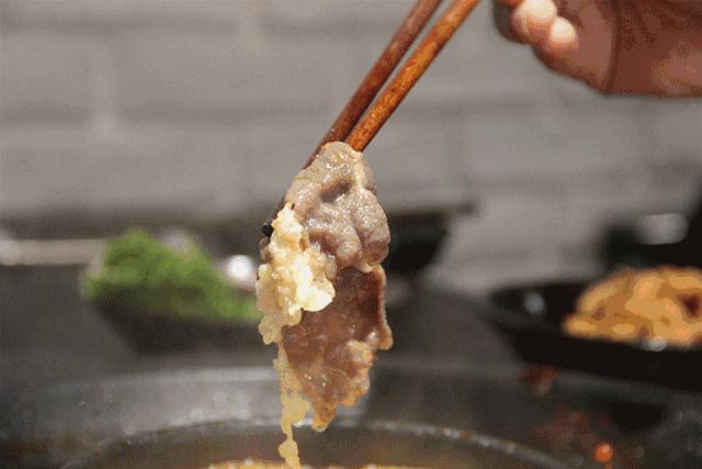 9荤6素！脆毛肚+肥牛…锅底油碟全包！成都昌隆坤火锅4人套餐88元