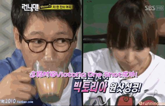 宋茜你看不到的十件小事,宋茜在台上走下去的样子