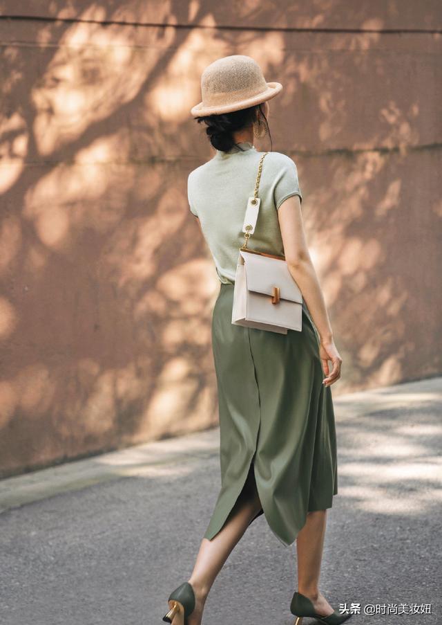 马卡龙绿色小香风怎么搭配才好看,马卡龙淡绿色搭配什么颜色高级呢