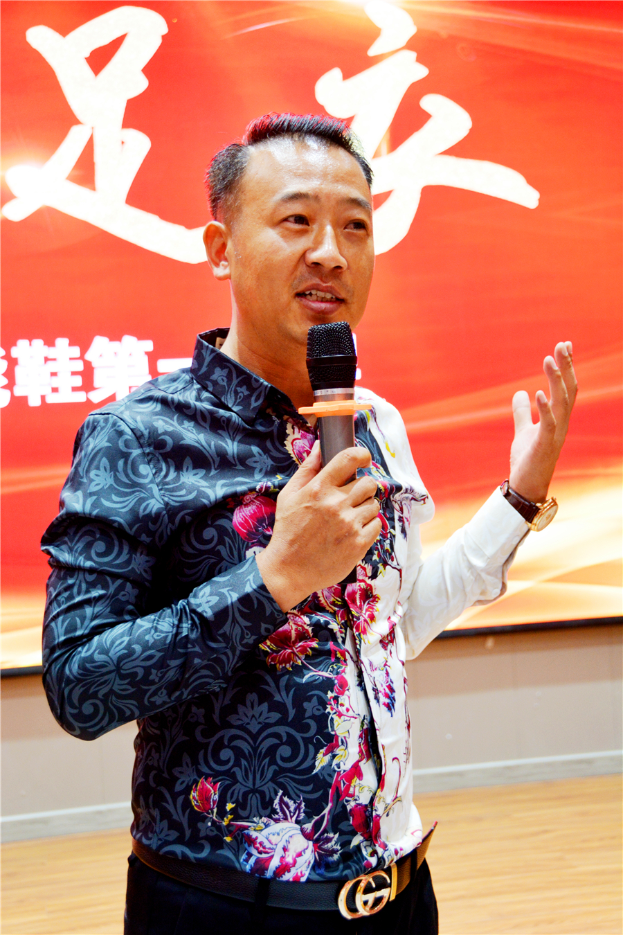 娴寸伀鍑ゅ嚢缇藉寲閲嶇敓,娴寸伀鍑ゅ嚢